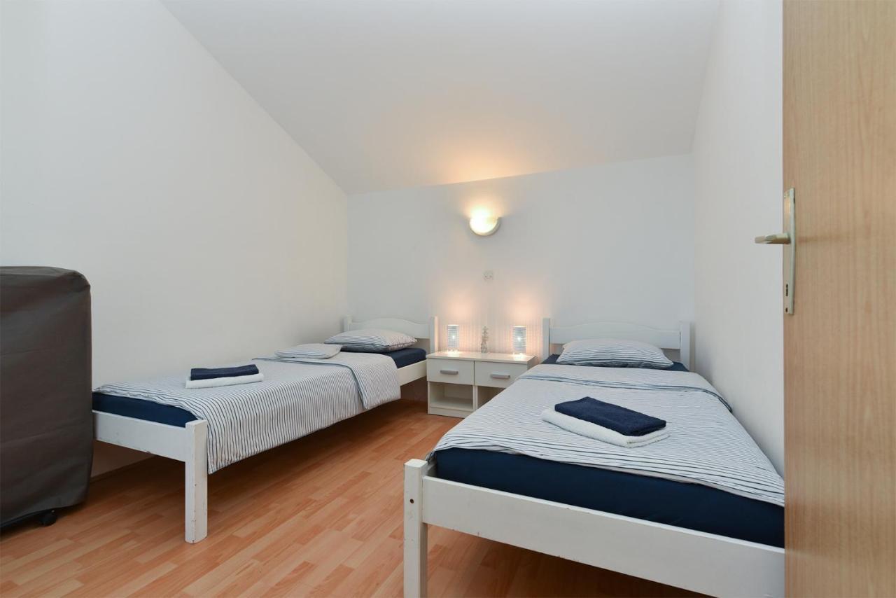 Apartment Mladen 1860 เมดูลิน ภายนอก รูปภาพ