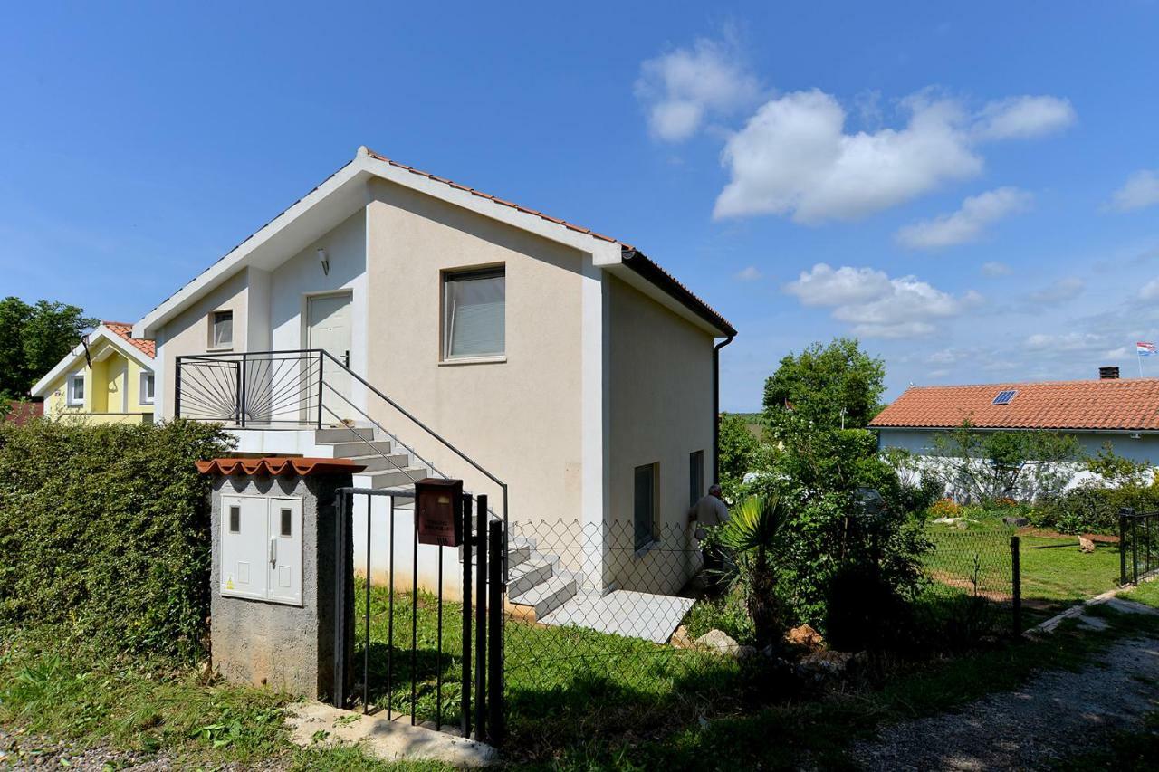 Apartment Mladen 1860 เมดูลิน ภายนอก รูปภาพ